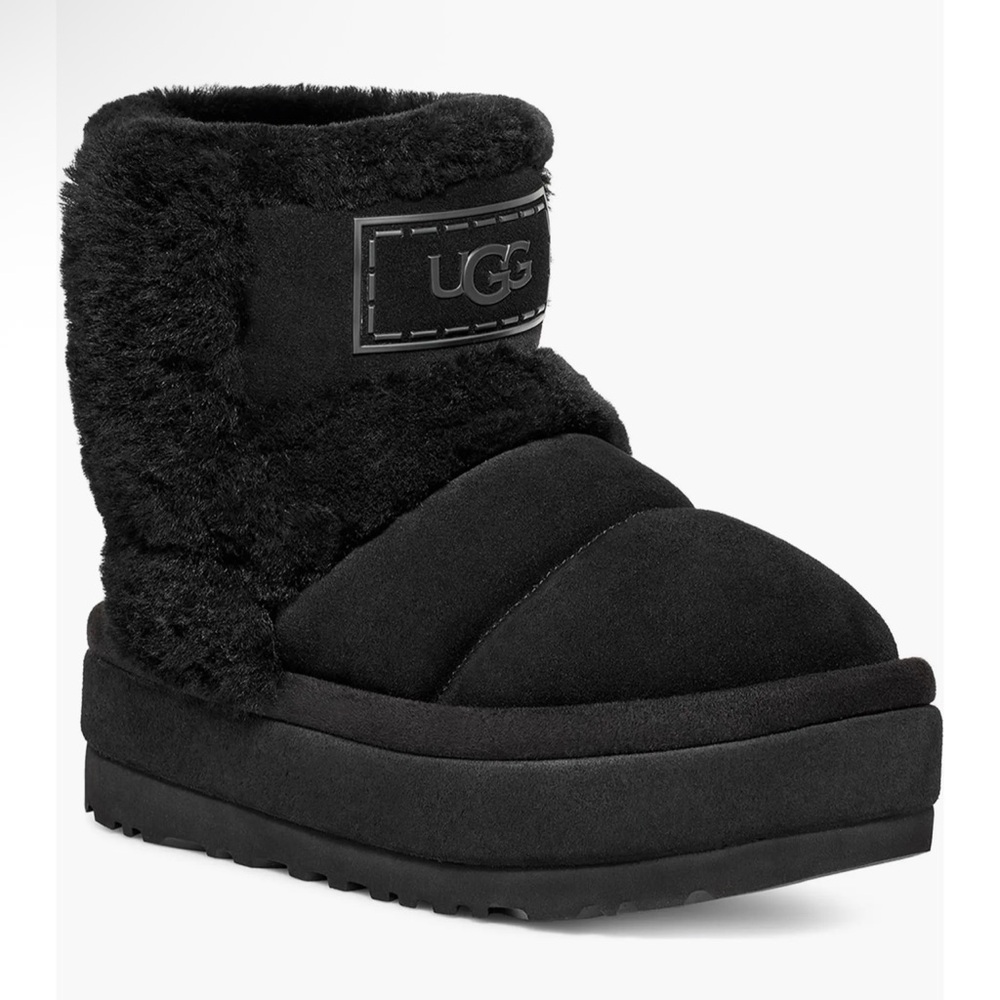 UGG chillapeak black boots